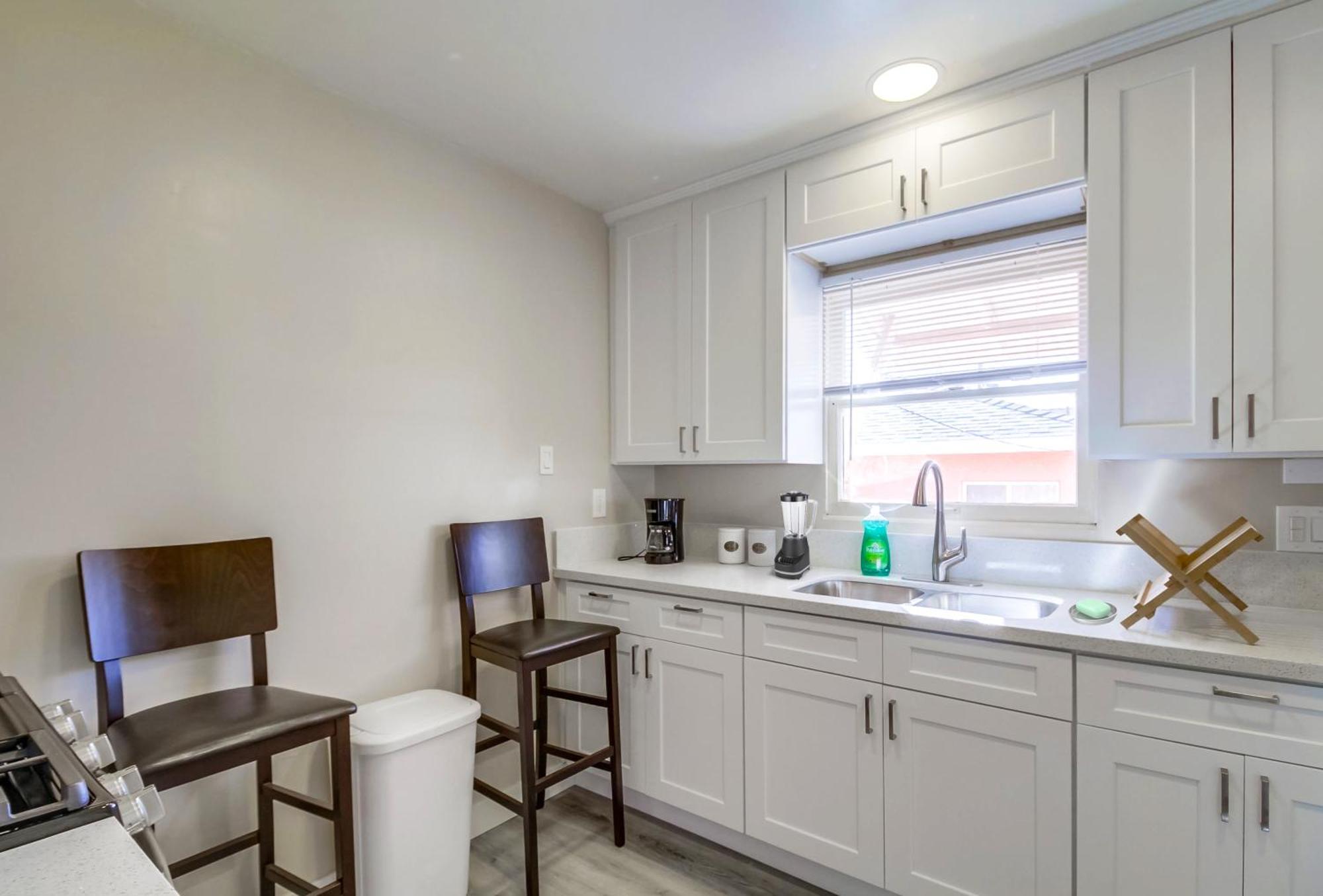 Entire Lovely 3-Bedroom Home W Yard, Parking チュラビスタ エクステリア 写真